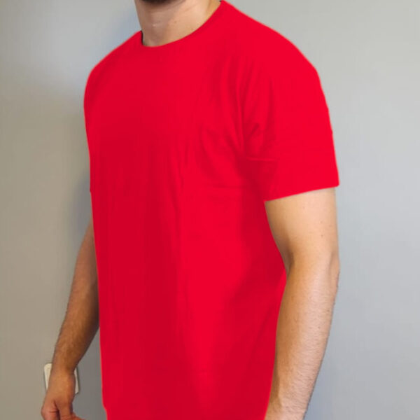 חולצה אדומה חלקה קלאסית