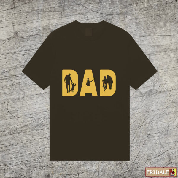 כיתוב אבא על חולצה חאקי - מתנה ליום המשפחה לאבא