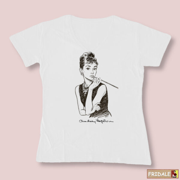 חולצת אודרי הפבורן - איור עפרון קלאסי בשחור